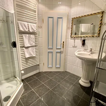 Residenz Rennhack فندق زنغست